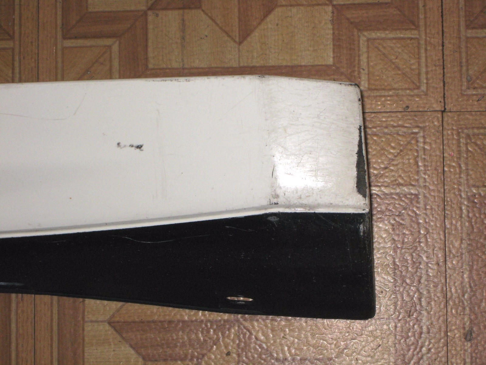 2008-2012 Maserati GranTurismo Gran Turismo RIGHT SKIRT ROCKER PANEL MOLDING OEM