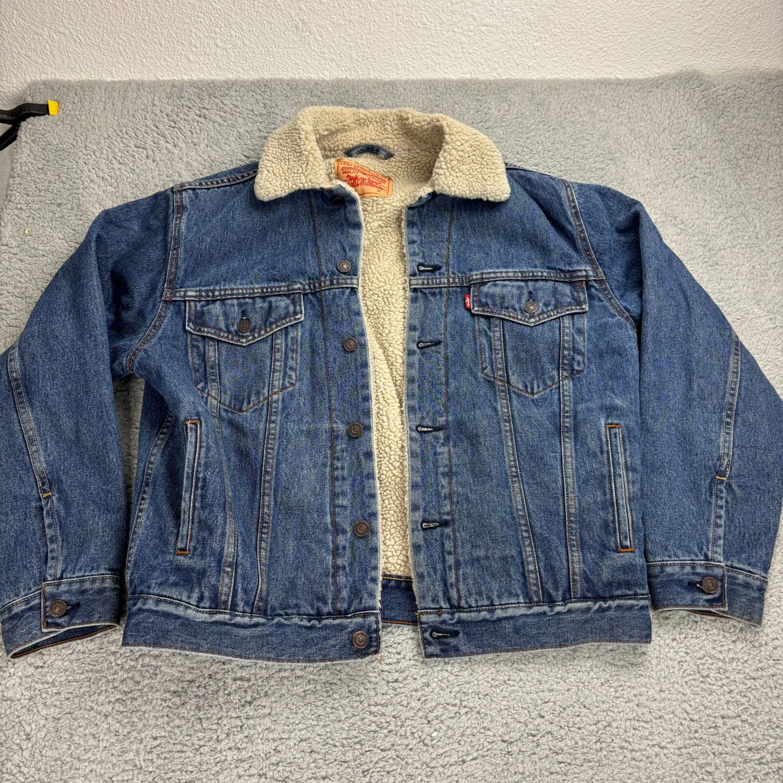 Picture 1 of 6