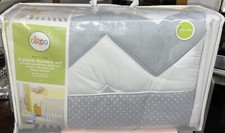 New Circo Zigs 'n Zags 4 Piece Nursery Baby Crib Bedding Set Gray White Yellow