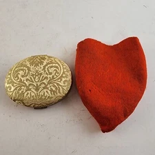 Avon Compact Refillable Compact Solid Powder Brocade Gold Mirror Puff Felt Case