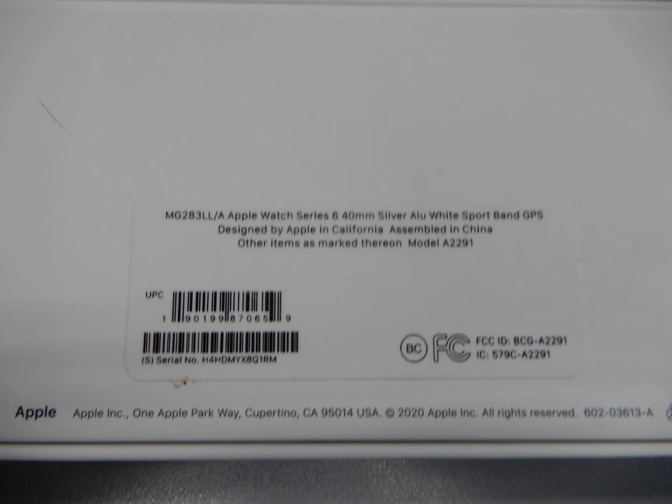 Apple Watch Series 6 Aluminum 40mm (GPS Only, No Cellular) SILVER WITH BOX CORD - Image 3 of 4