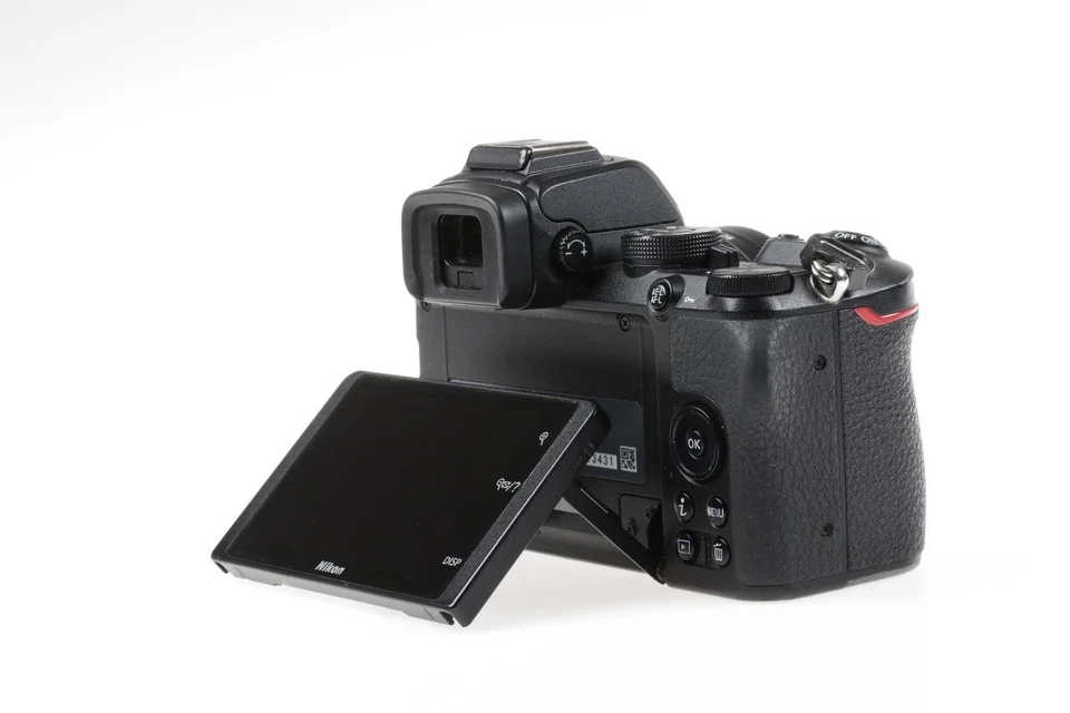 NIKON Z 50 mit DX 16-50mm f/3,5-6,3 VR - SNr: 6013431 - Bild 4 von 4