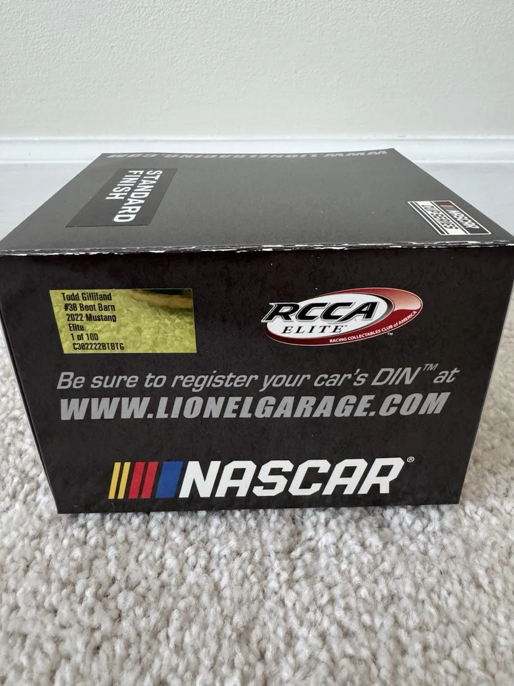 Todd Gilliland 2022 “BOOT BARN” escala 1:24 diecast pintura roja pluma autógrafo Elite Foto 4 de 4