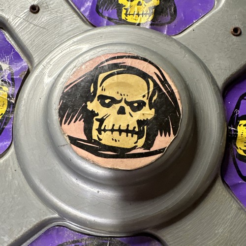 Vintage Skeletor Shield HG Toys, 1983 MOTU Masters Of The Universe Costume - Picture 4 of 8