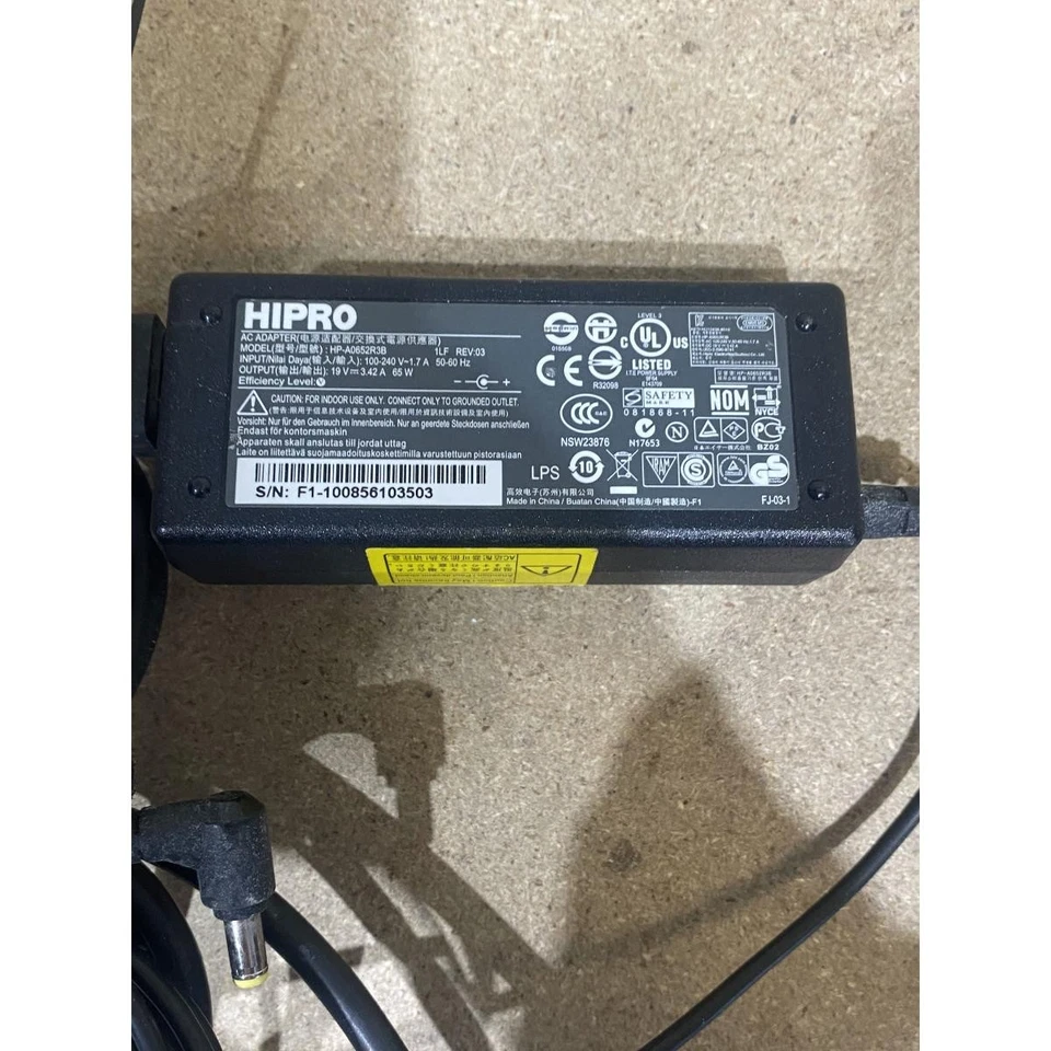 Hipro HP-A0652R3B AC Adapter Charger Black 19V 3.42A 65W for Acer Aspire Laptops - Image 4 of 4