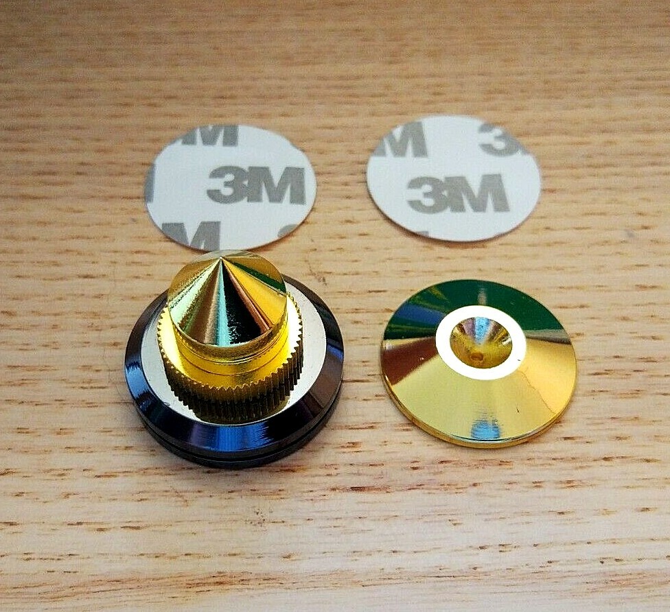 Pointes de découplage Hifi noires pour enceintes de home cinéma et salon musical épuré