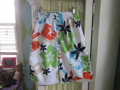 CHARLIE ROCKET boys floral swim trunks Sz 10