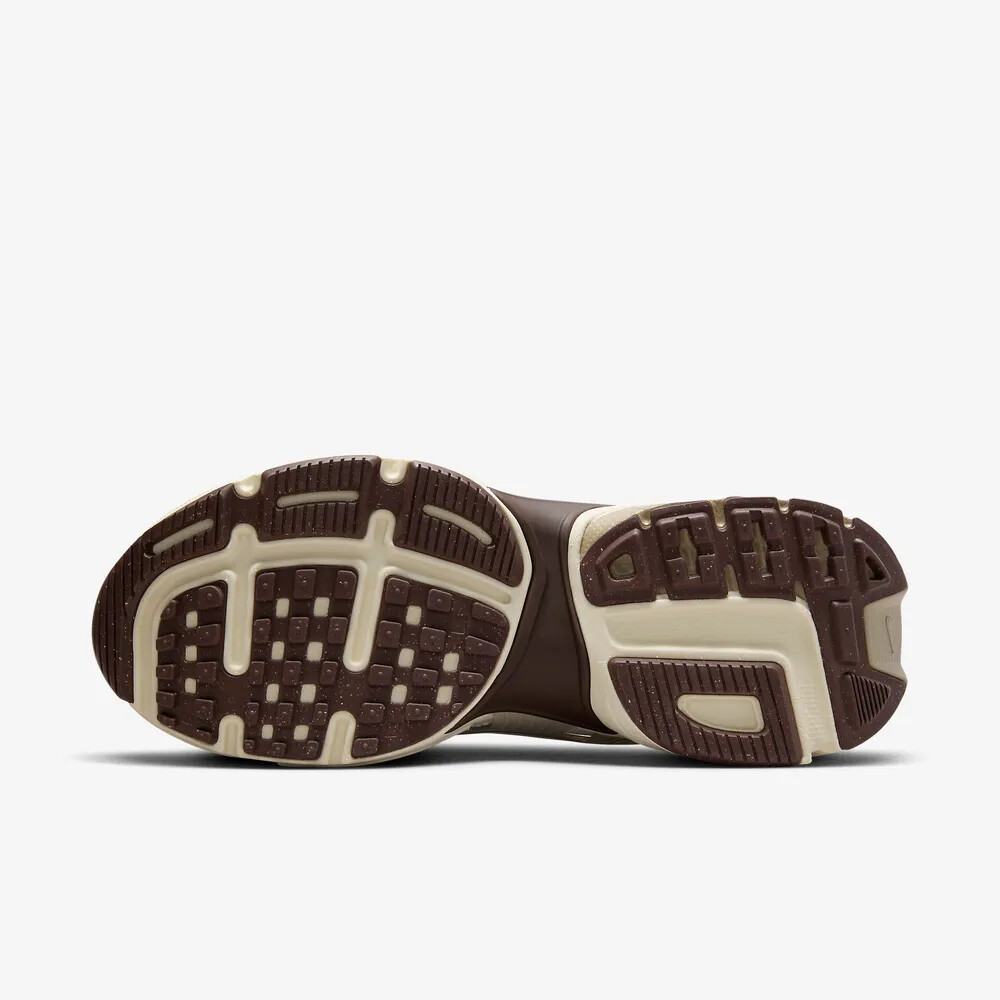 ★人気★【NIKE】★V2K RUN LIGHT OREWOOD BROWN★22-30cm★ ☆人気☆【NIKE】☆V2K RUN LIGHT OREWOOD BROWN☆22-30cm