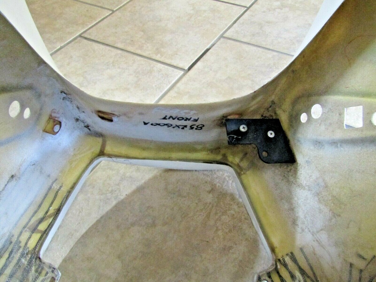 85-87 Kawasaki Ninja ZX 600R Front Upper Nose Cowl Fairing FC955