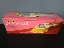 Vintage Oscrow Steamstress II 2 Lightweight Travel Steam Iron Made In The USA