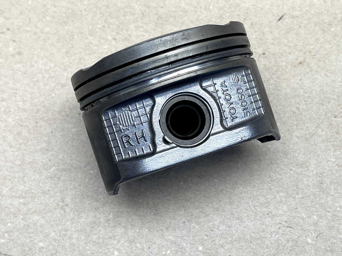 06-15 LEXUS IS250 2.5 4GR-FSE PISTON MARK B RIGHT SIDE OEM 13101-31050-B0