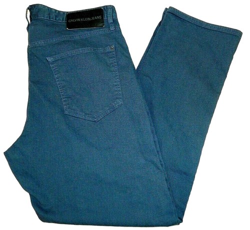 Calvin Klein CKJ 035 Straight 