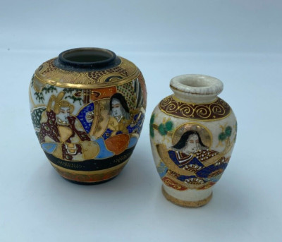 Vintage japanische kleine Vasen (2) handbemalt verziert 