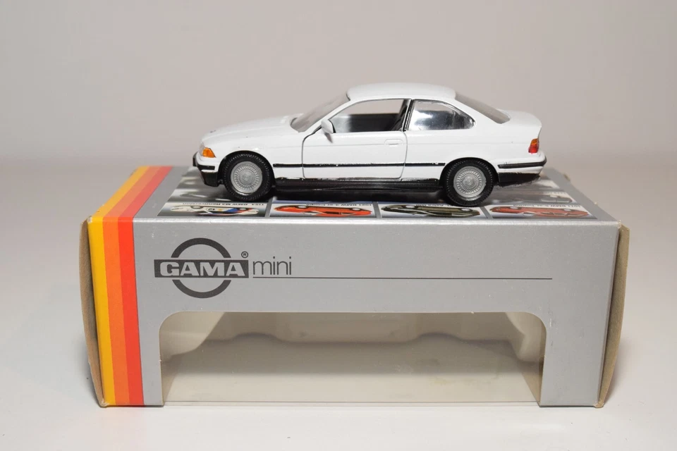 A80 1:43 GAMA 1021 BMW 325i 325 i cupé blanco sin usar, en caja 2 Foto 2 de 4