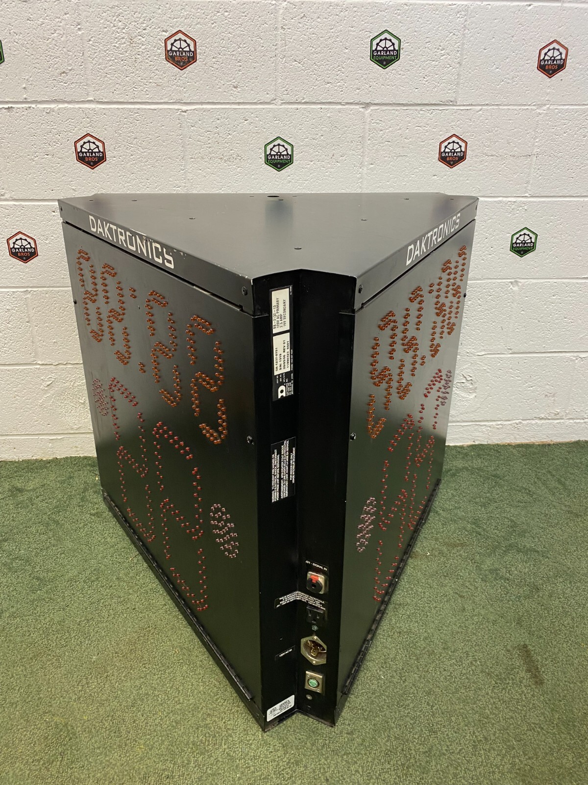 Daktronics BB213213 3 Sided LED Basketball Game/shot Clock Tested and working eBay