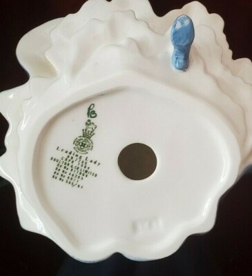 ROYAL DOULTON BONE CHINA FIGURINE HN 2269 