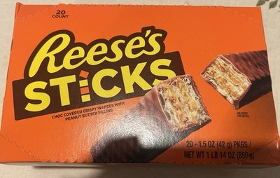 Reese's Sticks Chocolate Covered Crispy Wafers Peanut Butter Box 20 Count 850g