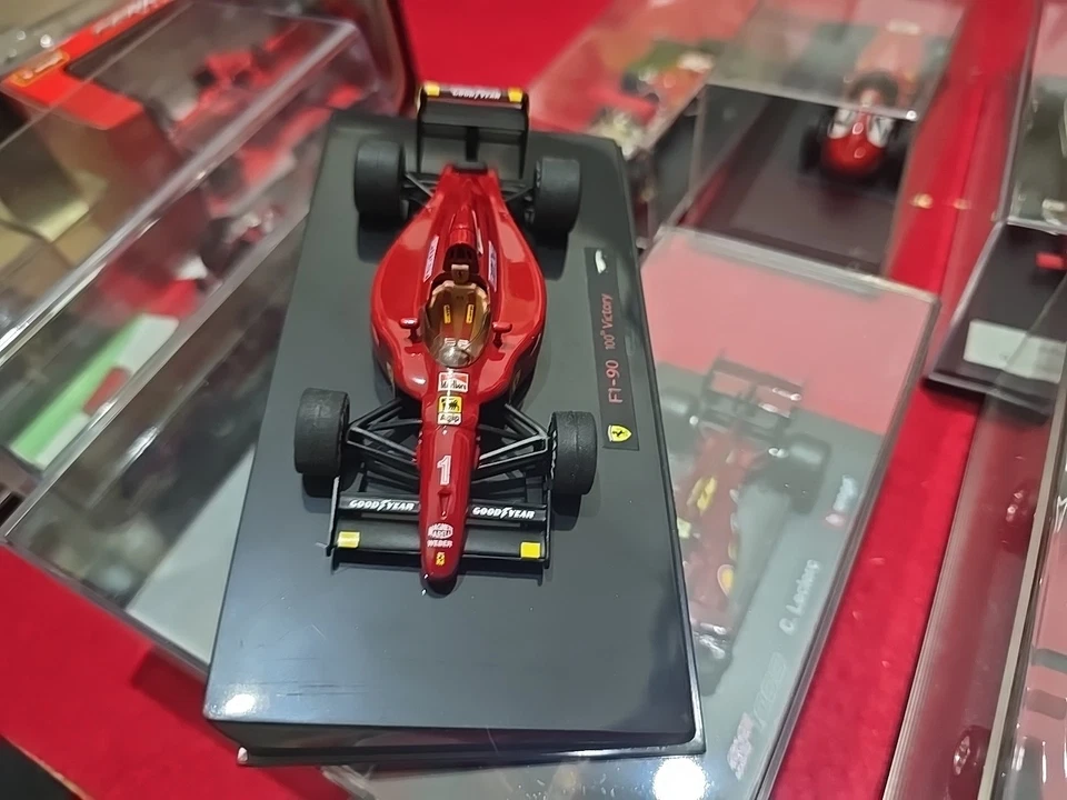 Super Matel Hot Wheel Ferrari F1 -90 A.Prost 100 Victory Limited Vintage 1/43 - Immagine 4 di 4