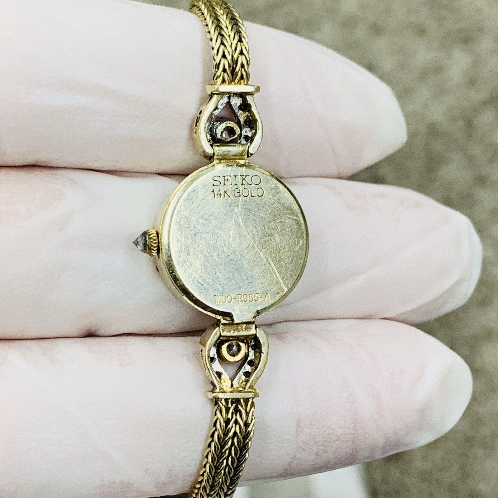 Vintage Seiko 14k Yellow Gold Diamond Women’s Watch image 4