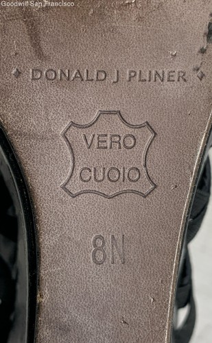 Donald J Pliner Black Leather Back Zip Classic Wedge Strappy Womens Heels 8N - Picture 6 of 6