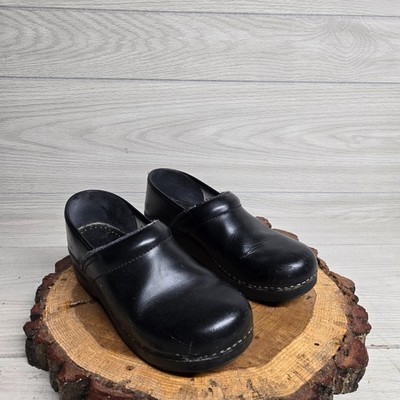Dansko Solid Black Clog Slip On Shoes Adult Women's Size 40 - US 9/9.5