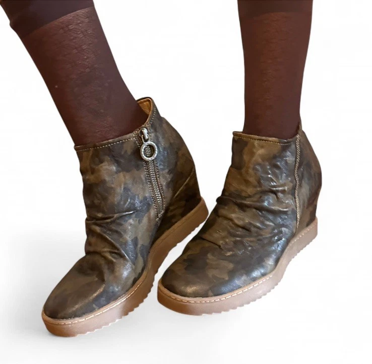 Botas anabela Isabel Marant estilo couro camuflado abertura tornozelo tamanho 9,5 Y2K - Imagem 4 de 4