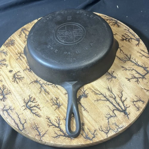 Griswold Cast Iron Skillet No.8 Large Block Logo, 704 P Vintage Restored