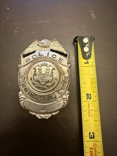 OBSOLETE VINTAGE POLICE BADGE FARMINGTON CONNECTICUT