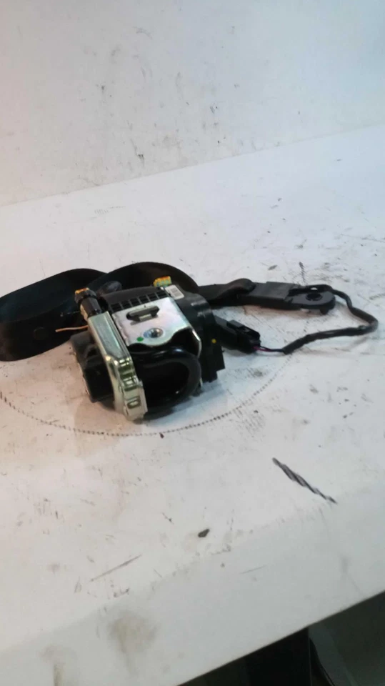 2016 Ford Transit Connect OEM Seat Belt White 177K Mi DT1Z17611B08AA Foto 2 de 4