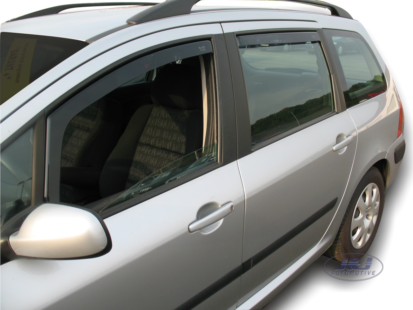 Déflecteurs d'air Peugeot 307 SW 4-Pcs HEKO pour voyager au frais en famille sans clim