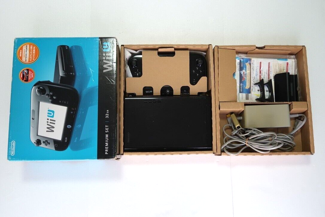 Nintendo WiiU 32GB Console and Gamepad Premium Set Black JP tested