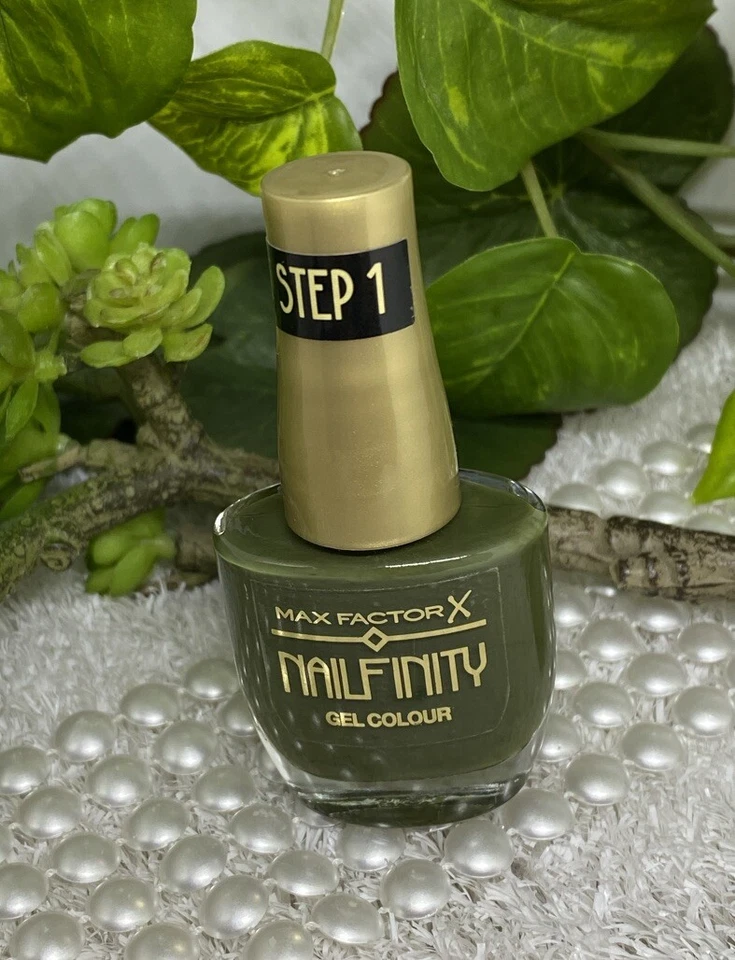Max Factor Nailfinity Gel Colour Nagellack 595 Green Room moos grün 12ml - Bild 2 von 4