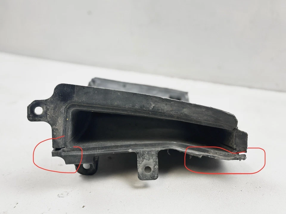 2018-2023 KIA STINGER FRONT LEFT FENDER BRAKE AIR DUCT GUIDE 87775-J5000 DAMAGED - Image 2 of 4