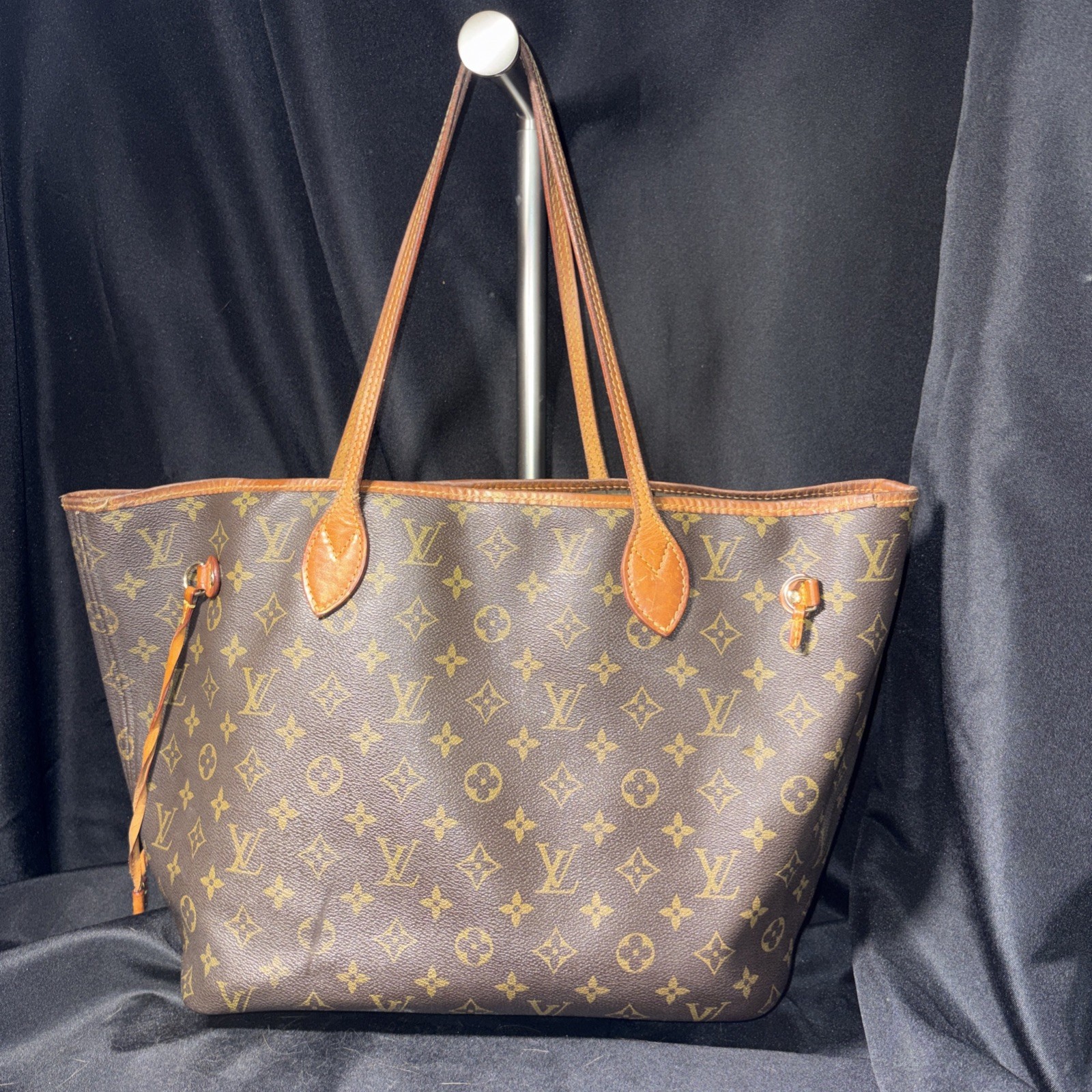 Louis Vuitton Neverfull Tote MM Monogram