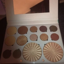 Ofra On The Glow Highlighting and Bronzing Palette 