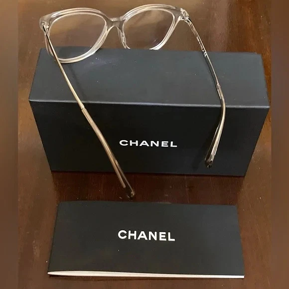 Gafas Chanel 3383 marco transparente con piezas de brazo plateado Foto 4 de 4