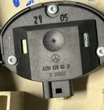 Right seat backrest switch trim A230 820 63 10 Mercedes thumbnail 3