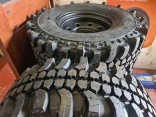 Landrover Defender Deep Dish modular wheels + 285/75×16 Insa MTs Extreme MT