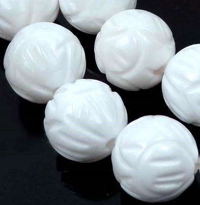 10mm White Shell Lotus Flower Round Beads (15)