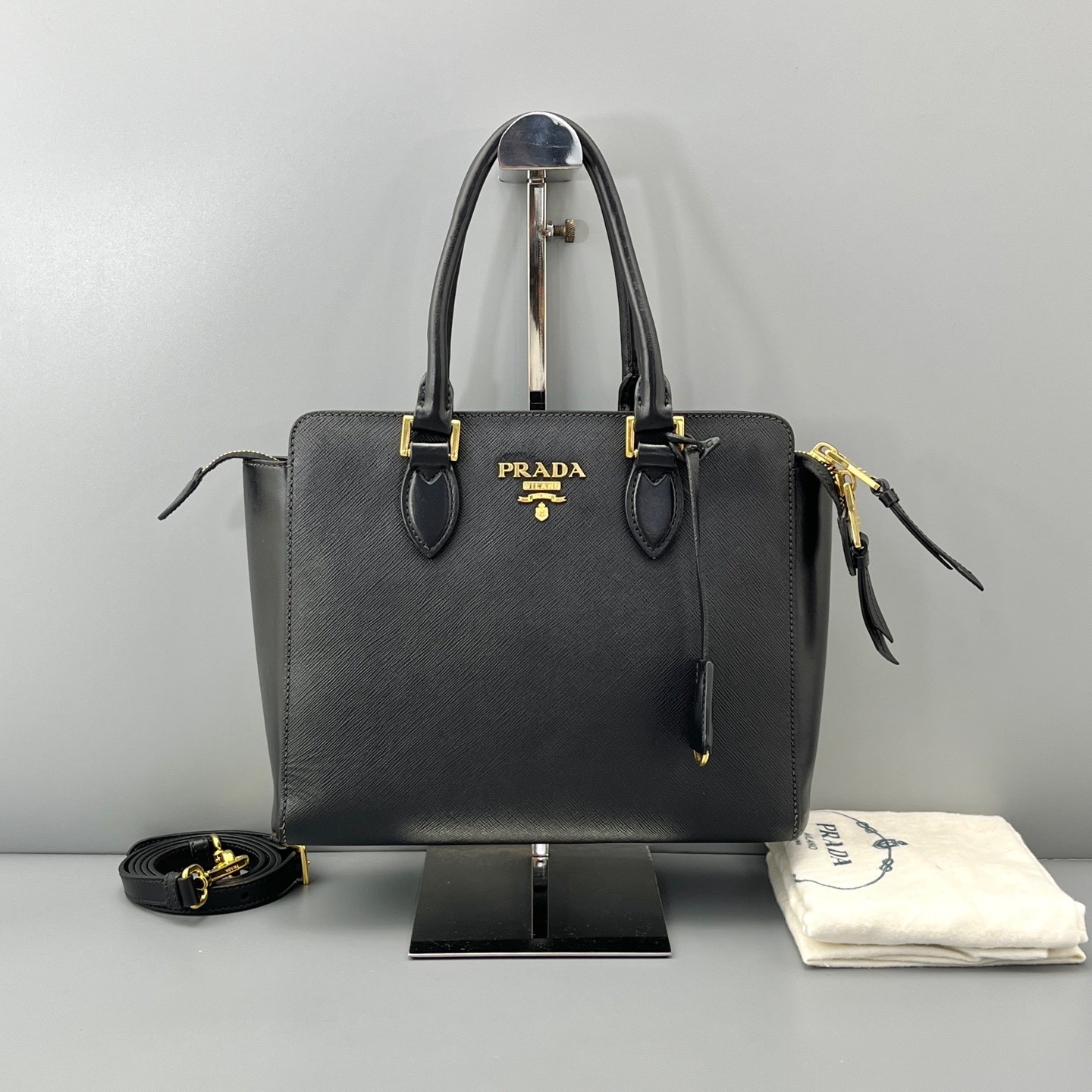 Prada Pre-Owned Authentic Shoulder Bag Free Tracked Shipping