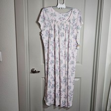 NEW Miss Elaine Long Nightgown Womens 3X Cotton Blend Floral Smocked Pink