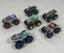 HOT WHEELS MONSTER JAM Monster Truck 1:64 Lot of 6 - Zombie, Hissy Fit