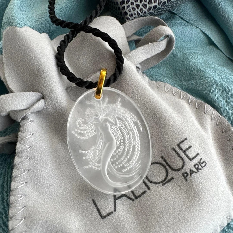 Lalique Water spir Pendant necklace crystal Elegant Accessories Clear D908 - Image 3 of 4