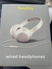 Heyday Wired On  Ear Headphones   White   Brand New Sealed   3.5mm w/ Mic