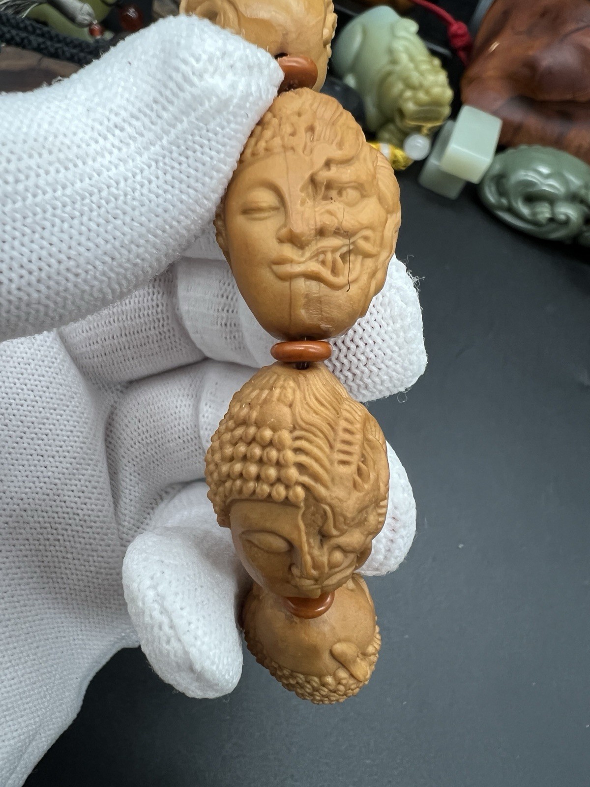 China Olive Dentoliva Hand Carved Between One Thought Bracelet 橄榄核雕刻一念之间手串