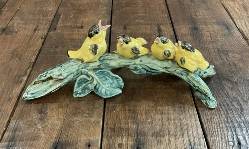 Vintage STANGL Pottery Birds Goldfinches Mom & 3 Baby Birds On Perch 12.5”