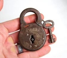 Antique Eagle six levers Padlock w/ key tool box lock chest trunk vintage iron