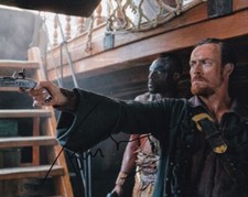 TOBY STEPHENS signed Autogramm 20x25cm BLACK SAILS in Person autograph COA