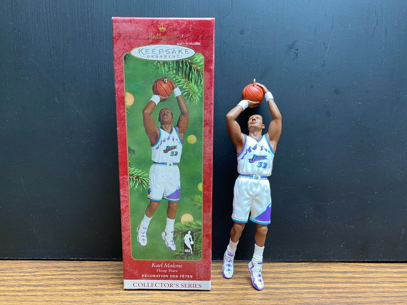 2000 Hallmark Keepsake Christmas Ornament Karl Malone Utah Jazz NBA Hoop Stars