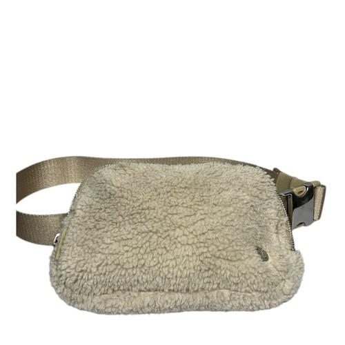 Lululemon Everywhere Belt Bag Fleece Sherpa Bag / Size-OS